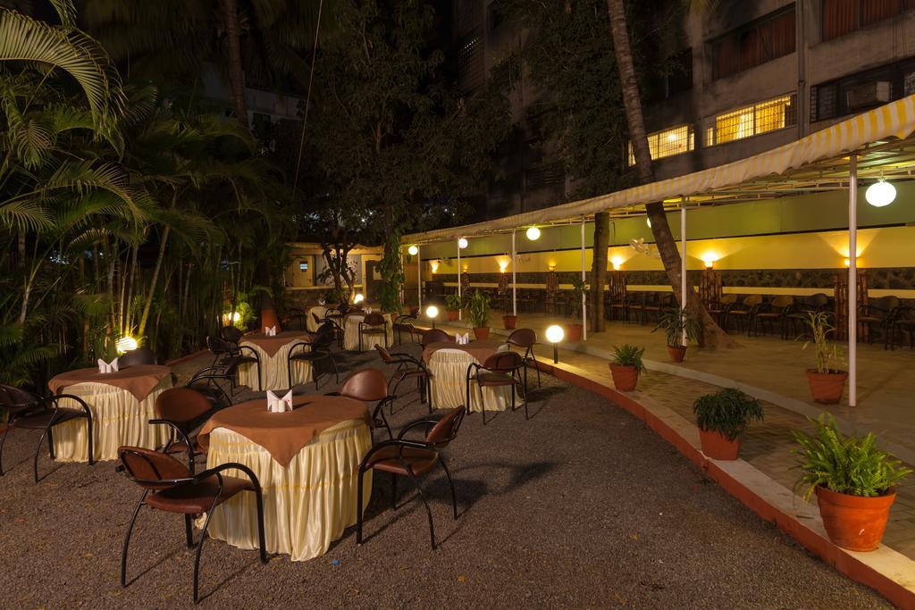 Hotel Tourist, Colhapur Exterior foto