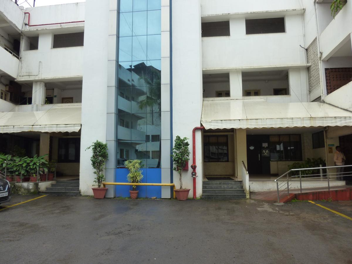 Hotel Tourist, Colhapur Exterior foto