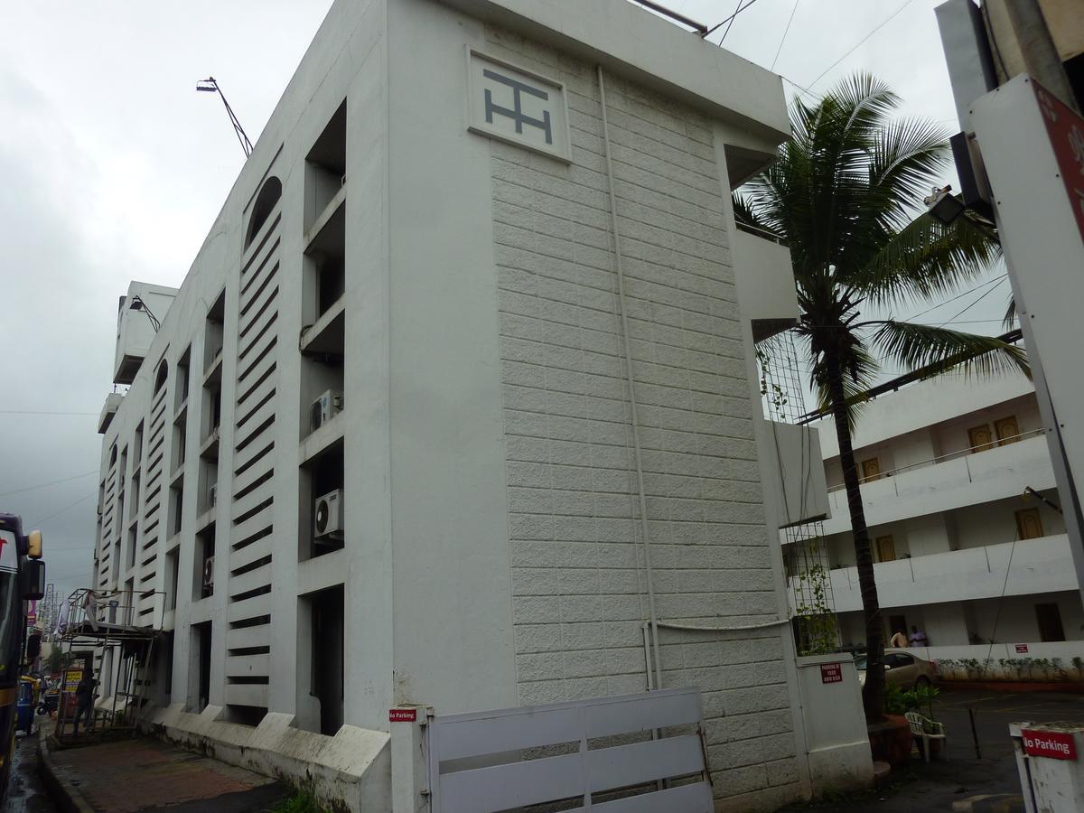 Hotel Tourist, Colhapur Exterior foto